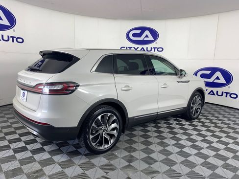 Used 2021 Lincoln Nautilus Reserve w/ Equipment Group 201A FWD image 3