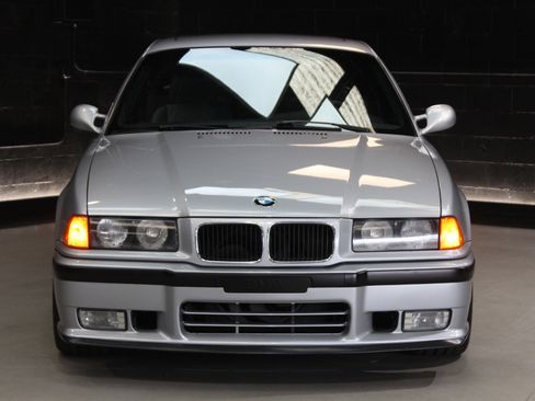 Used 1995 BMW M3 Coupe RWD image 10