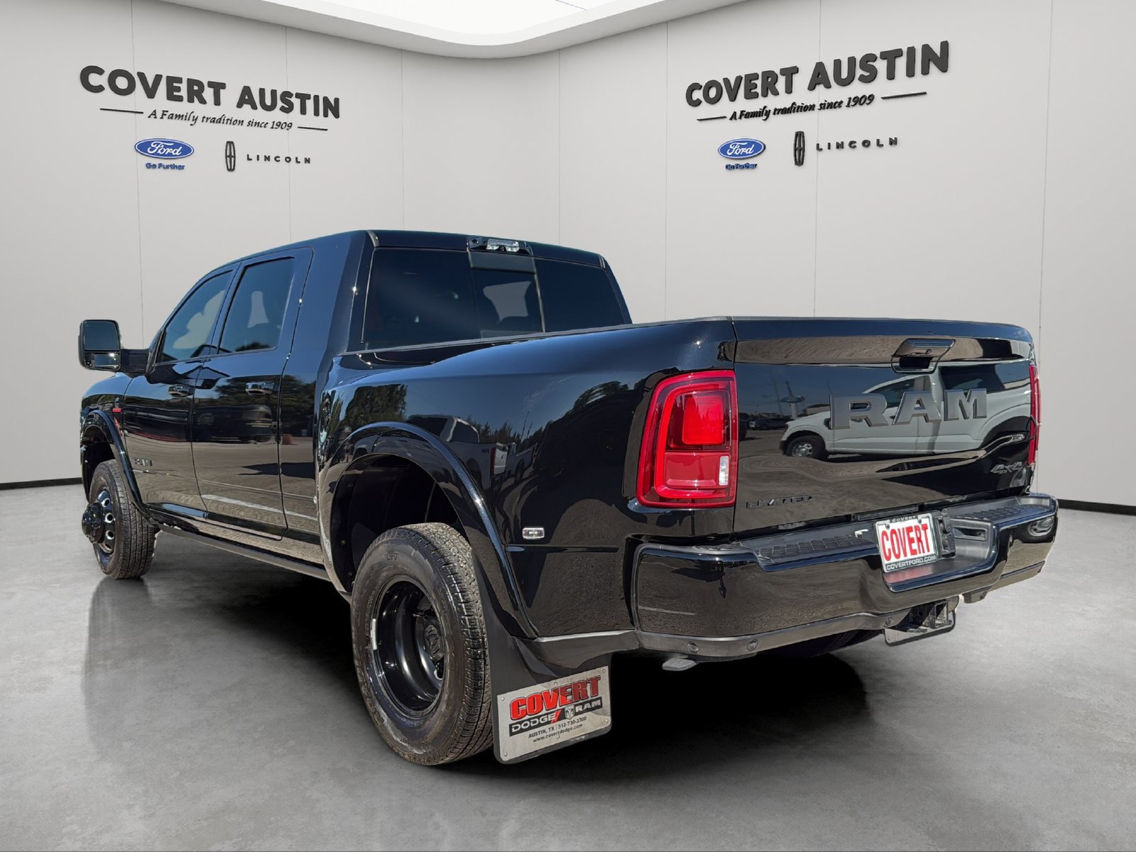 Used 2026 RAM 3500 Limited AWD/4WD image 3
