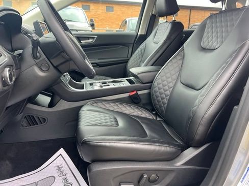 Certified 2023 Ford Edge Titanium w/ Equipment Group 301A AWD/4WD image 19