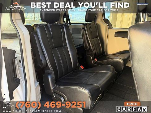 Used 2015 Chrysler Town & Country Touring FWD image 36