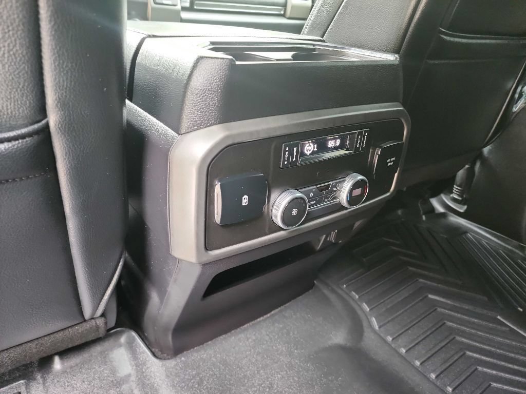 Used 2019 Ford Expedition XLT w/ Equipment Group 202A RWD image 31