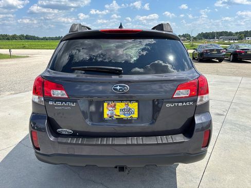 Used 2013 Subaru Outback 2.5i Limited AWD/4WD image 5