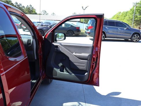 Used 2018 Nissan Frontier S image 22