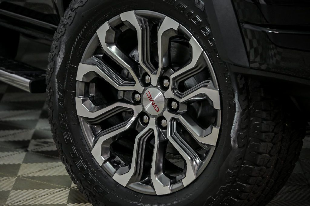 New 2026 GMC Canyon Denali AWD/4WD image 3