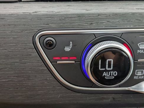 Used 2024 Audi A4 2.0T Premium Plus image 23