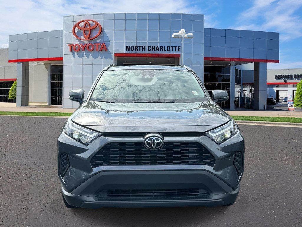 Used 2025 Toyota RAV4 XLE FWD image 2
