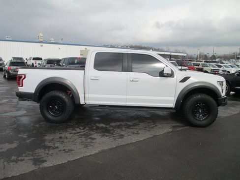Used 2019 Ford F150 Raptor w/ Equipment Group 802A Luxury image 3