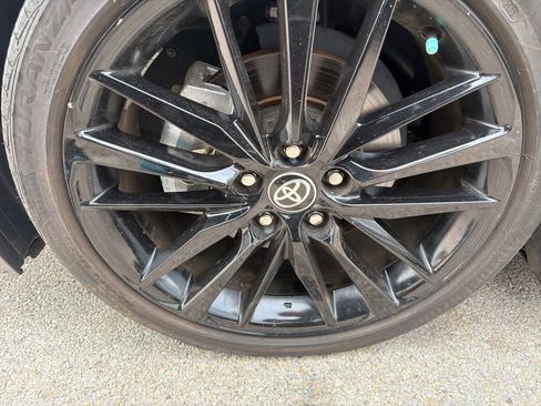 Used 2024 Toyota Camry XSE FWD image 12