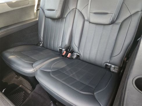 Used 2018 Mercedes-Benz GLS 450 4MATIC image 33