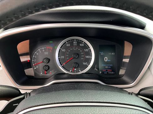 Used 2019 Toyota Corolla SE w/ SE Option Package FWD image 12