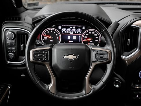 Used 2019 Chevrolet Silverado 1500 High Country w/ Technology Package image 26