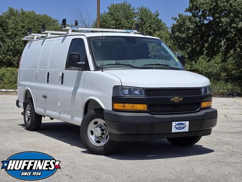 Used 2025 Chevrolet Express 2500 w/ Driver Convenience Package RWD image 1