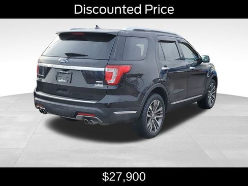 Used 2019 Ford Explorer Platinum image 3
