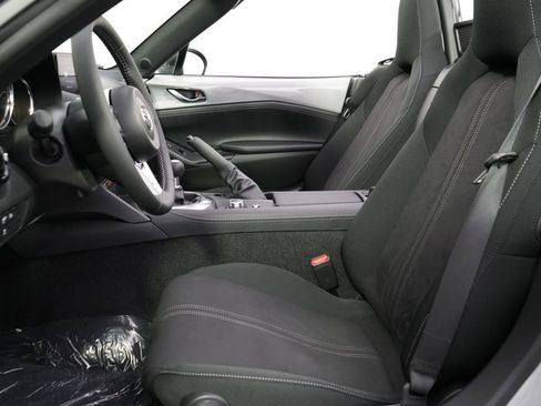 New 2026 MAZDA MX-5 Miata Club w/ Interior Package RWD image 17
