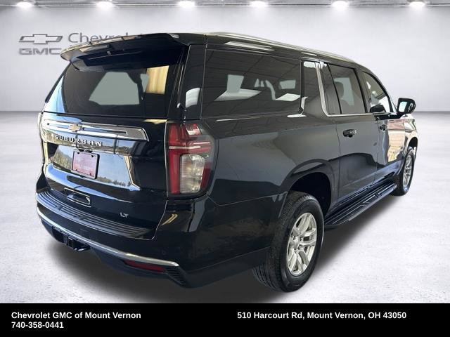 Used 2023 Chevrolet Suburban LT AWD/4WD image 3