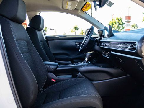 Used 2024 Honda HR-V LX image 17