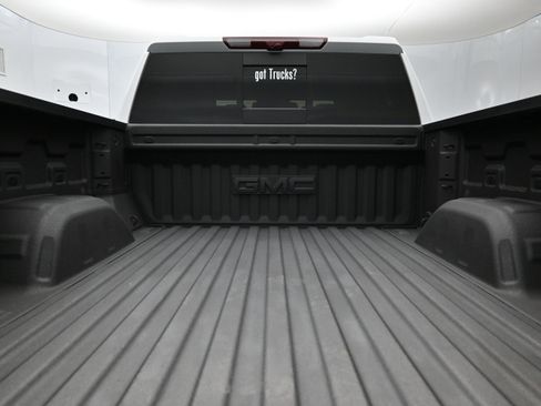 Used 2026 GMC Sierra 1500 AT4 w/ AT4 Premium Package AWD/4WD image 7