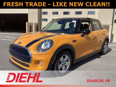 Used 2015 MINI Cooper 4-Door Hardtop image 3