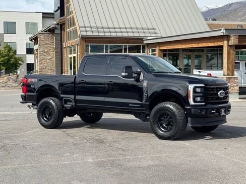 Used 2023 Ford F350 Lariat w/ Tow Technology Package AWD/4WD image 2