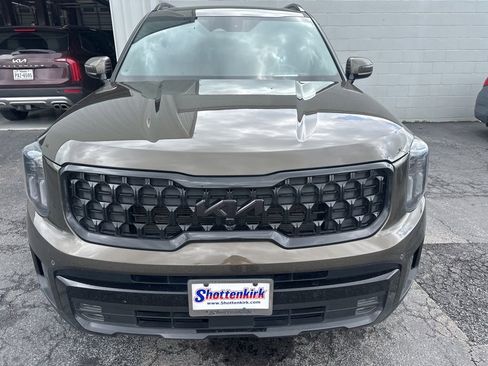 Certified 2025 Kia Telluride SX Prestige X-Pro AWD/4WD image 2