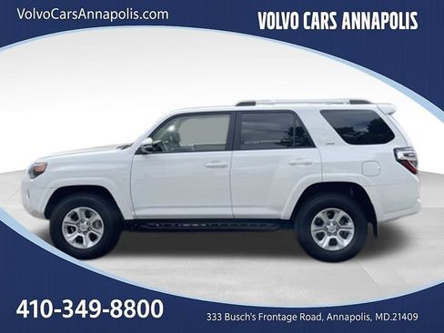 Used 2024 Toyota 4Runner SR5 Premium w/ Moonroof Package AWD/4WD image 4