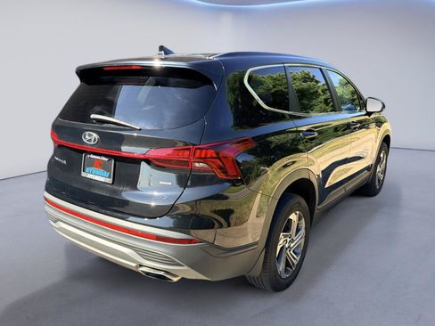 Used 2023 Hyundai Santa Fe SE AWD/4WD image 5