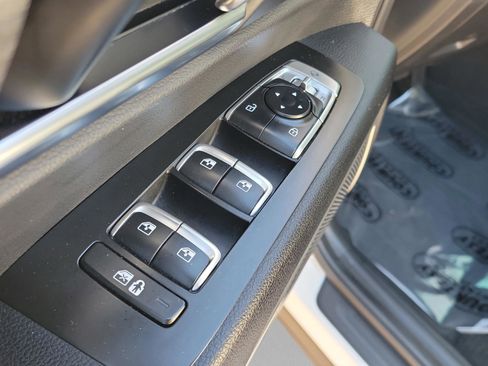 Used 2022 Kia Telluride EX w/ EX Premium Package image 21