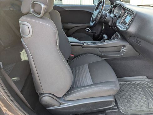 Used 2022 Dodge Challenger GT RWD image 34