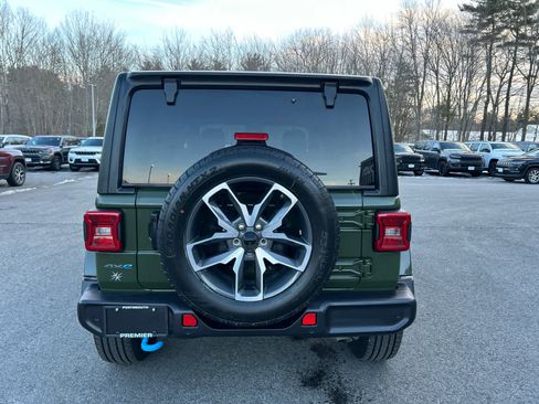Used 2024 Jeep Wrangler Sport S w/ Convenience Group image 10