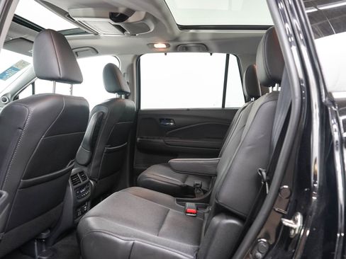 Used 2019 Honda Pilot Elite image 16