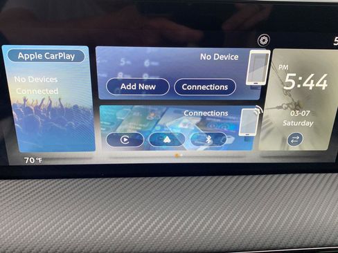 Used 2025 Nissan Kicks SR FWD image 7