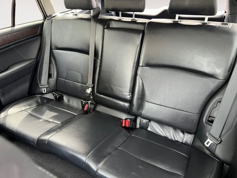 Used 2019 Subaru Outback 2.5i Limited AWD/4WD image 13