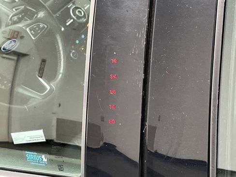 Used 2015 Ford Focus Titanium FWD image 8