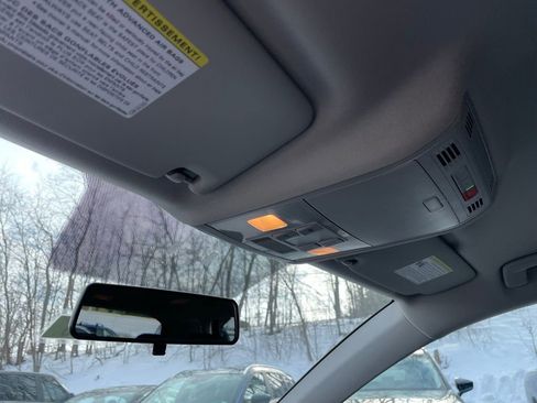 Used 2022 Volkswagen Taos SE image 26