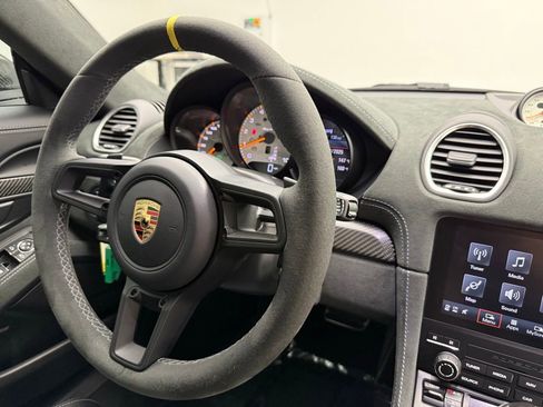 Used 2024 Porsche 718 Boxster Spyder RS image 29