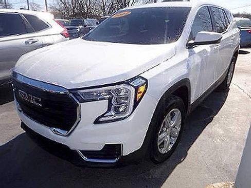 Used 2022 GMC Terrain SLE w/ Fleet Convenience Package AWD/4WD image 2