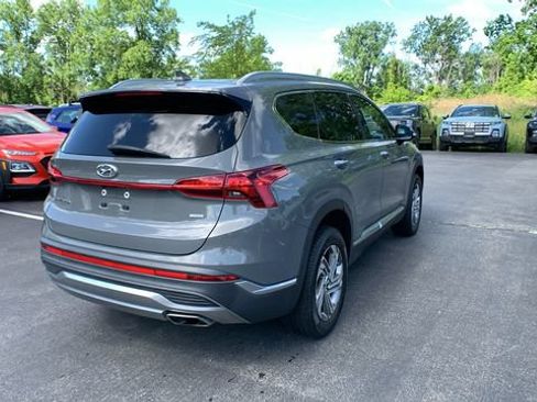 Used 2022 Hyundai Santa Fe SEL w/ Convenience Package AWD/4WD image 5