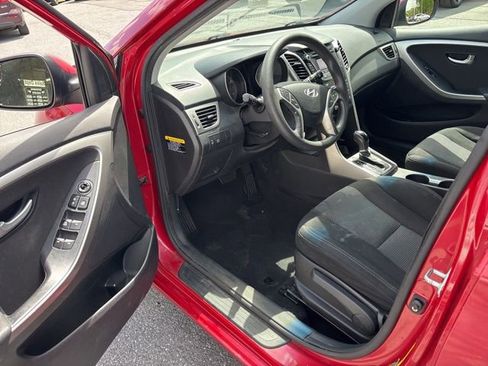 Used 2014 Hyundai Elantra GT FWD image 11