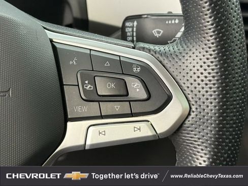 Used 2023 Volkswagen Atlas Cross Sport SEL R-Line AWD/4WD image 16
