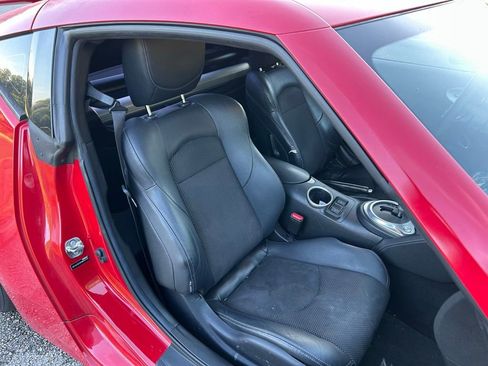 Used 2017 Nissan 370Z Touring image 14