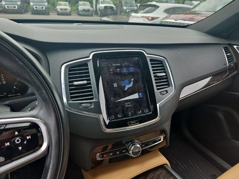 Used 2019 Volvo XC90 T6 Momentum AWD/4WD image 20