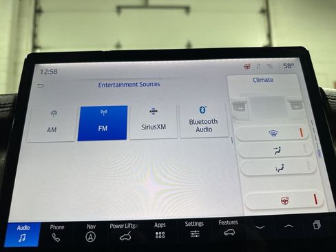 Used 2024 Ford Expedition Limited image 31