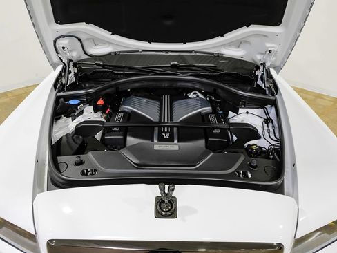 Used 2022 Rolls-Royce Cullinan Black Badge w/ Dark Exterior Package AWD/4WD image 63