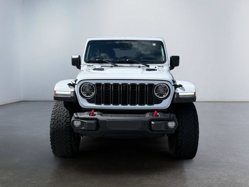 Used 2024 Jeep Wrangler Unlimited Rubicon AWD/4WD image 8