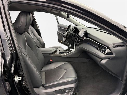 Used 2023 Toyota Camry XSE image 24