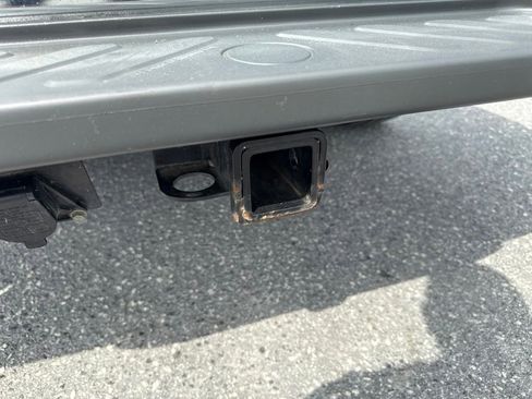 Used 2019 Nissan Frontier SV RWD image 30