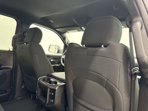 New 2026 RAM 1500 Express AWD/4WD image 13