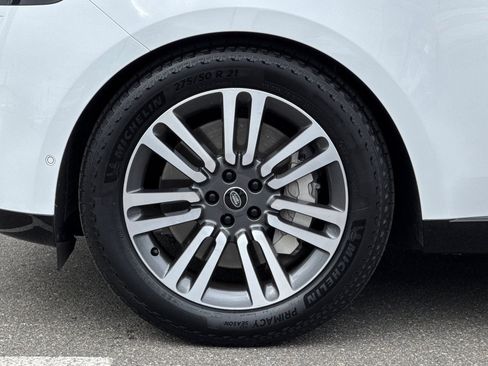 Used 2023 Land Rover Range Rover SE image 33