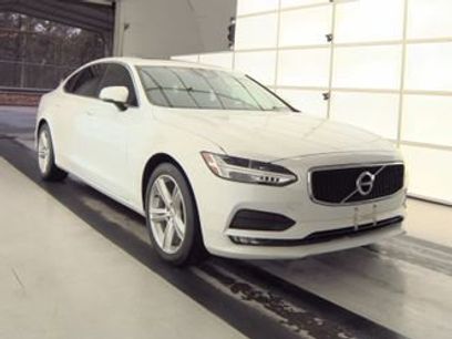 Used 2018 Volvo S90 T5 Momentum